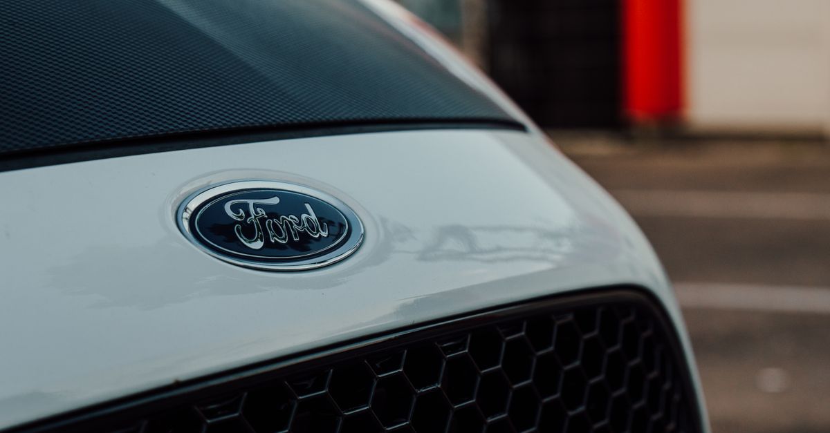 Ford car key fob — Studio City Locksmith