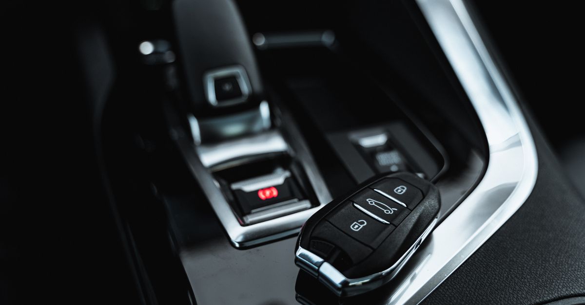 Can a Locksmith Reprogram My Key Fob? Understanding Fob Services — Studio City Locksmith